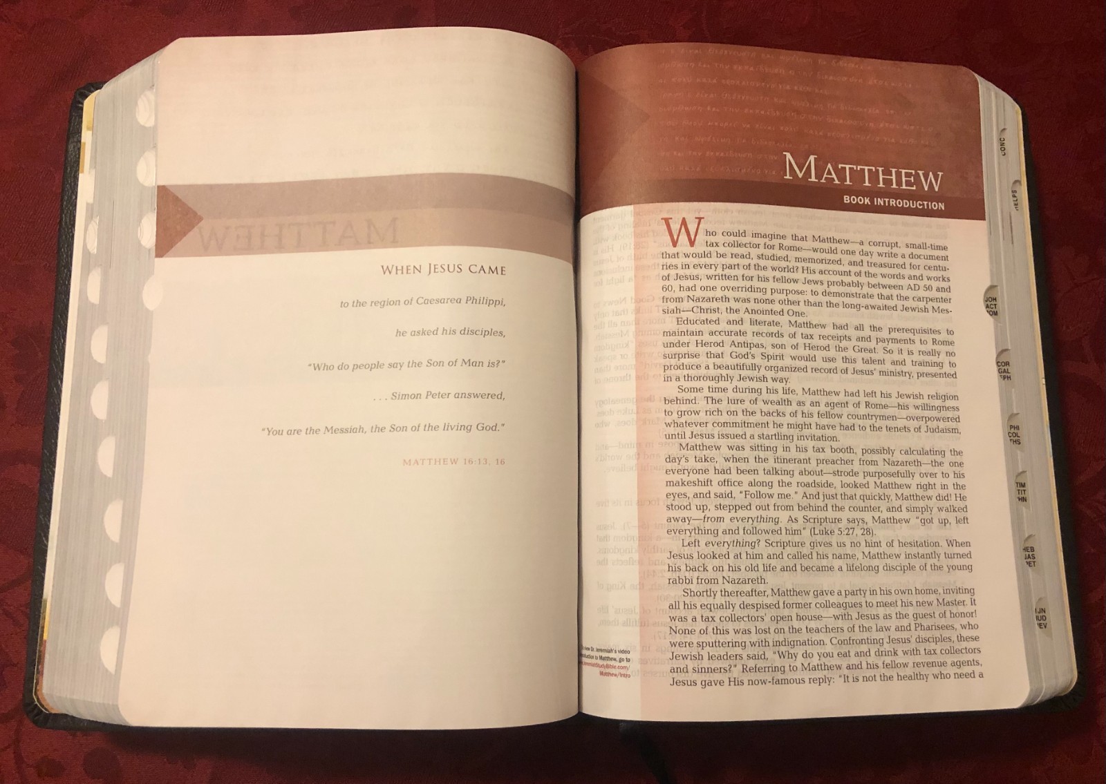Jeremiah Study Bible – NIV (2016, Black Genuine Leather)