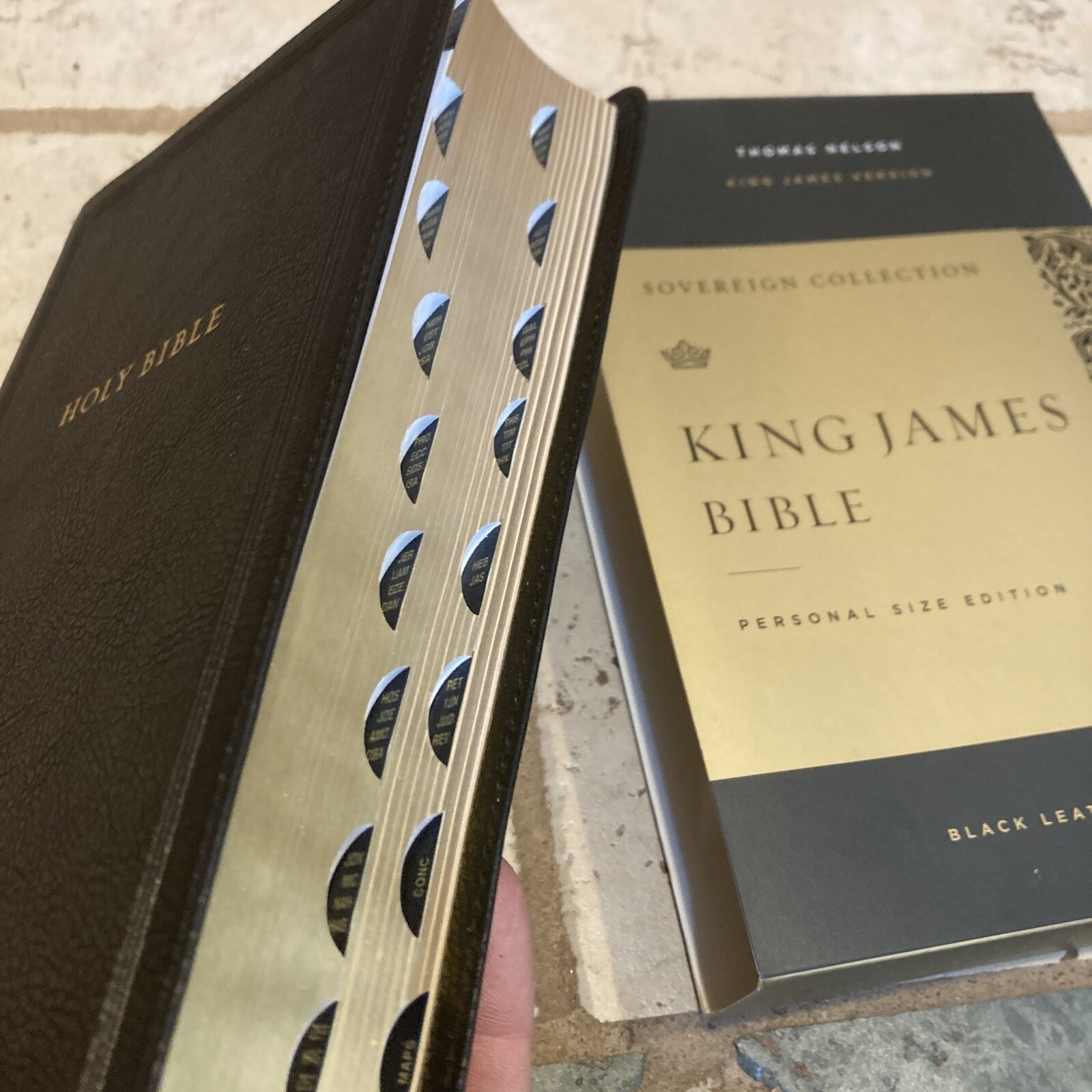KJV Sovereign Collection Bible, Personal Size, Red Letter Edition INDEXED