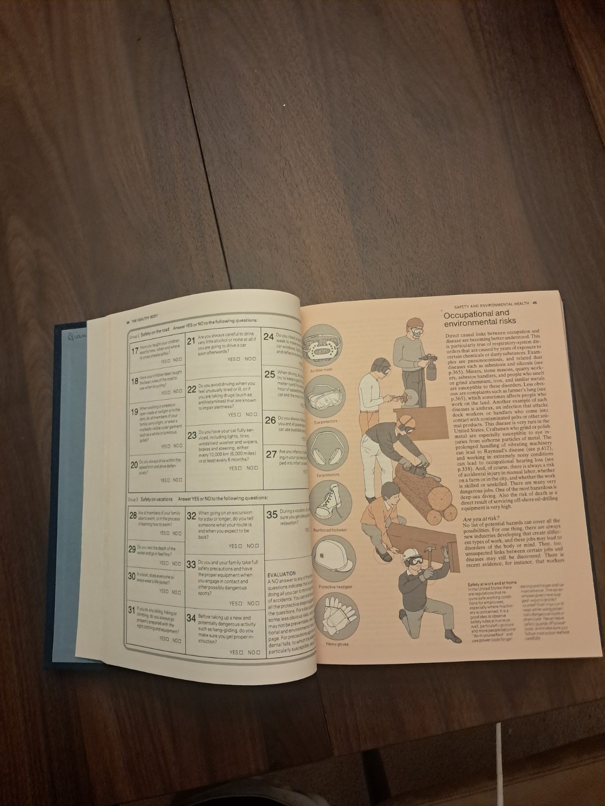 1982 AMA Family Medical Guide Book American Association