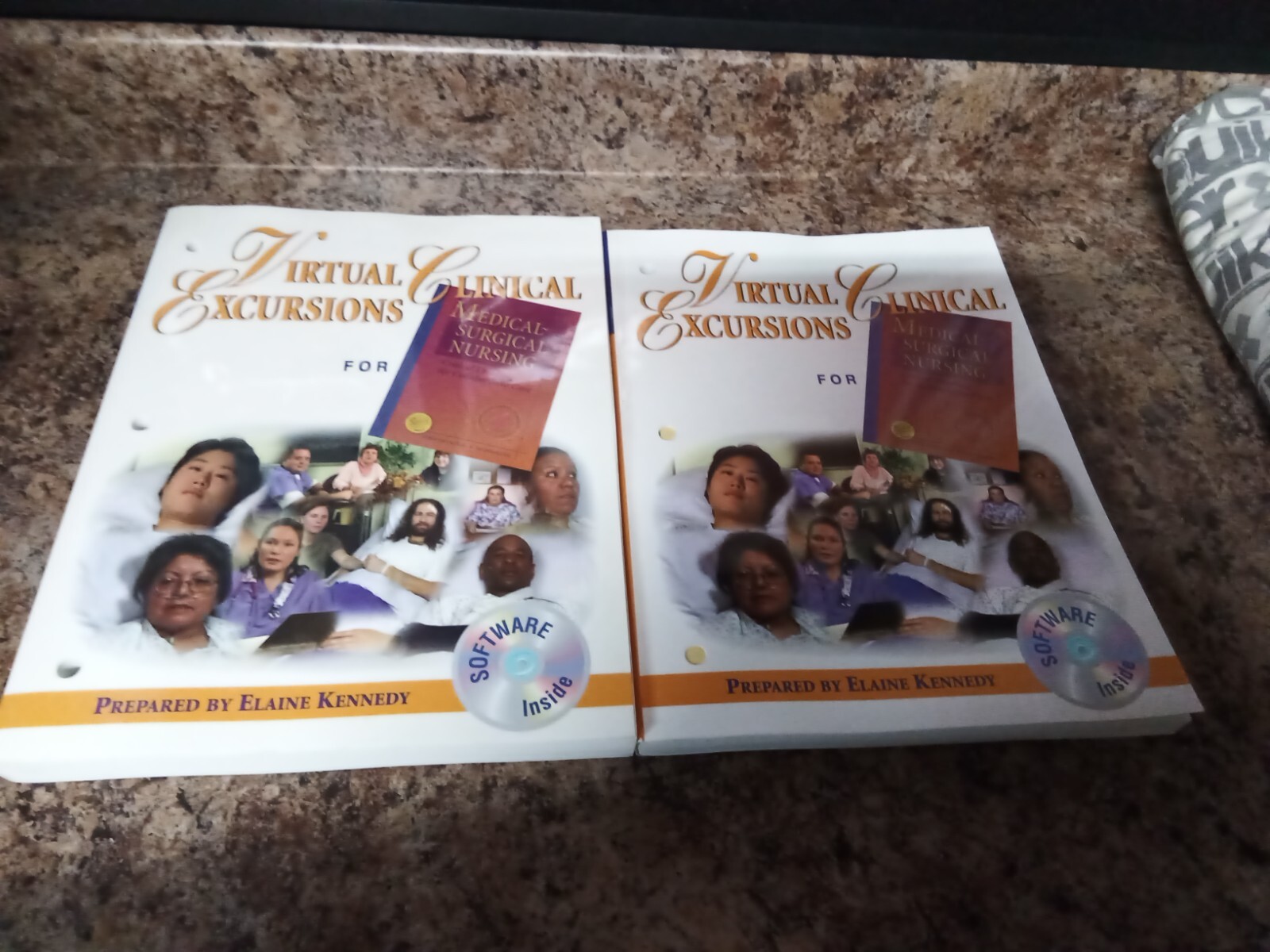 VIRTUAL CLINICAL EXCURSIONS FOR MCCANCE AND HUETHER: By Mccance Kathryn L. Rn