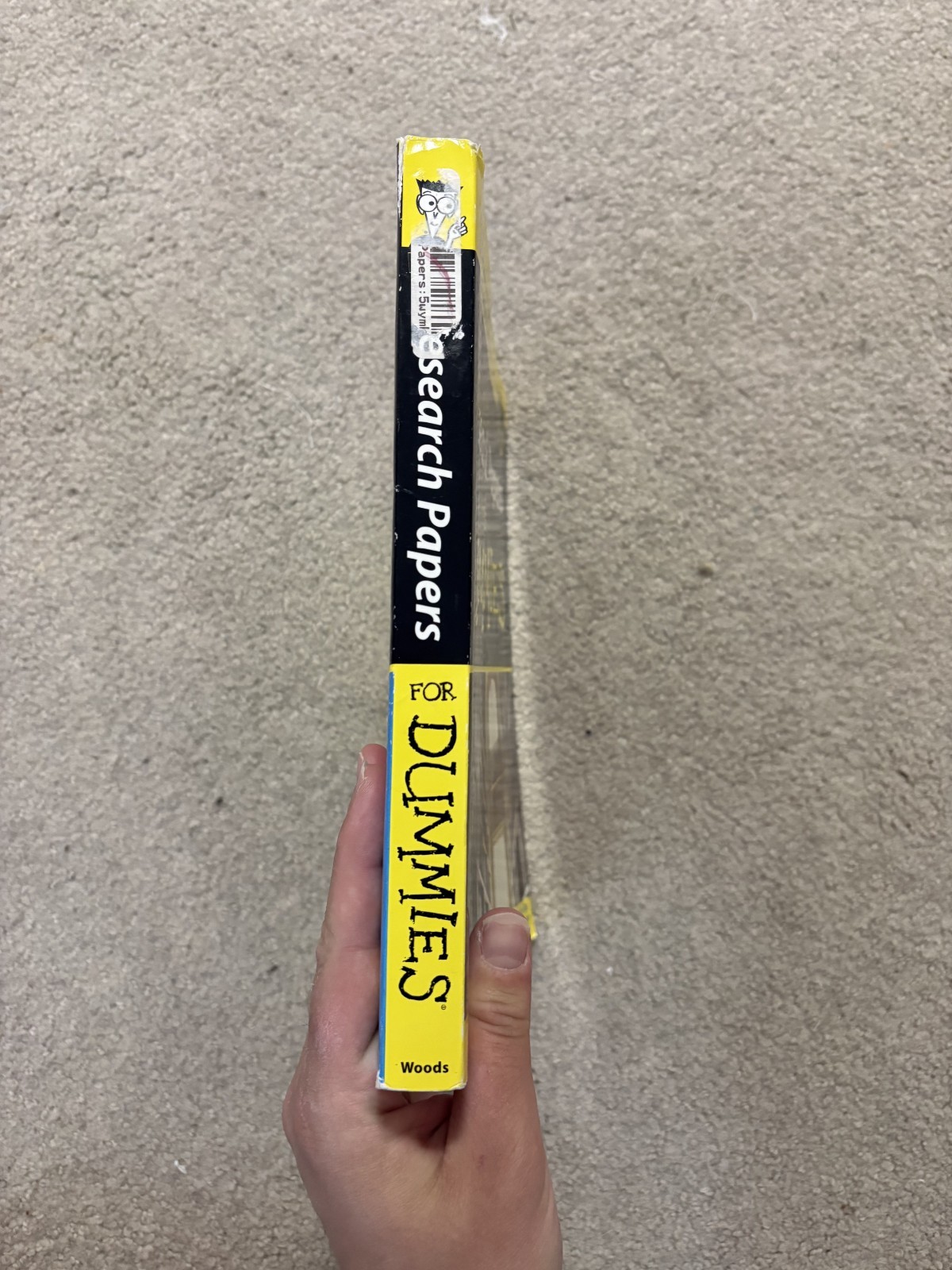Research Papers for Dummies (Paperback) by Woods, Geraldine – LIKE NEW