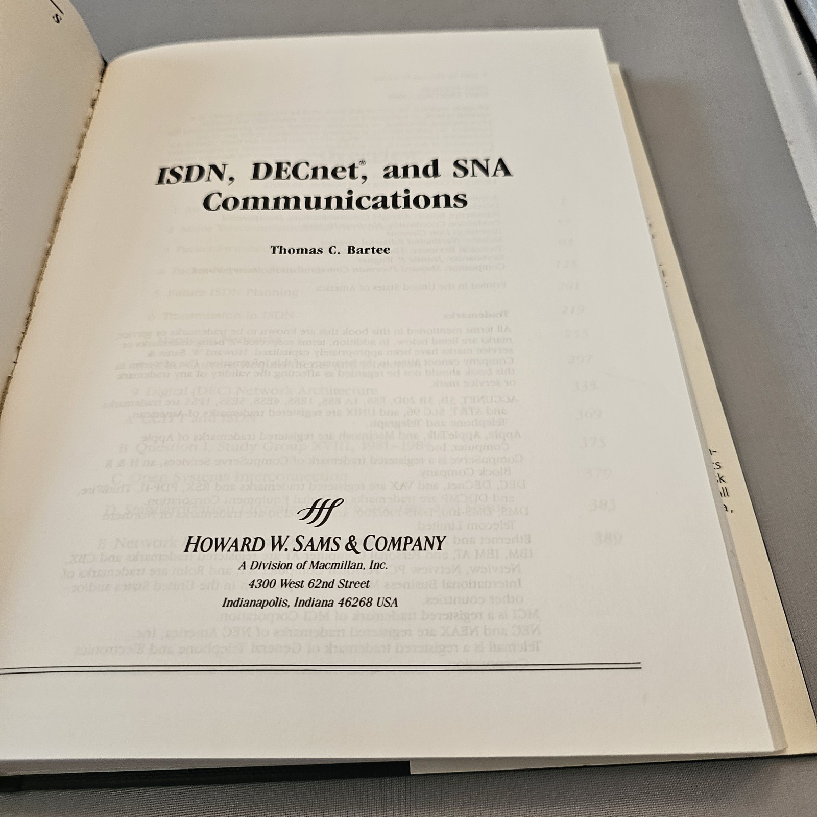 IDSN, DECnet, and SNA Communications by Thomas C. Bartee (1989, Hardcover)