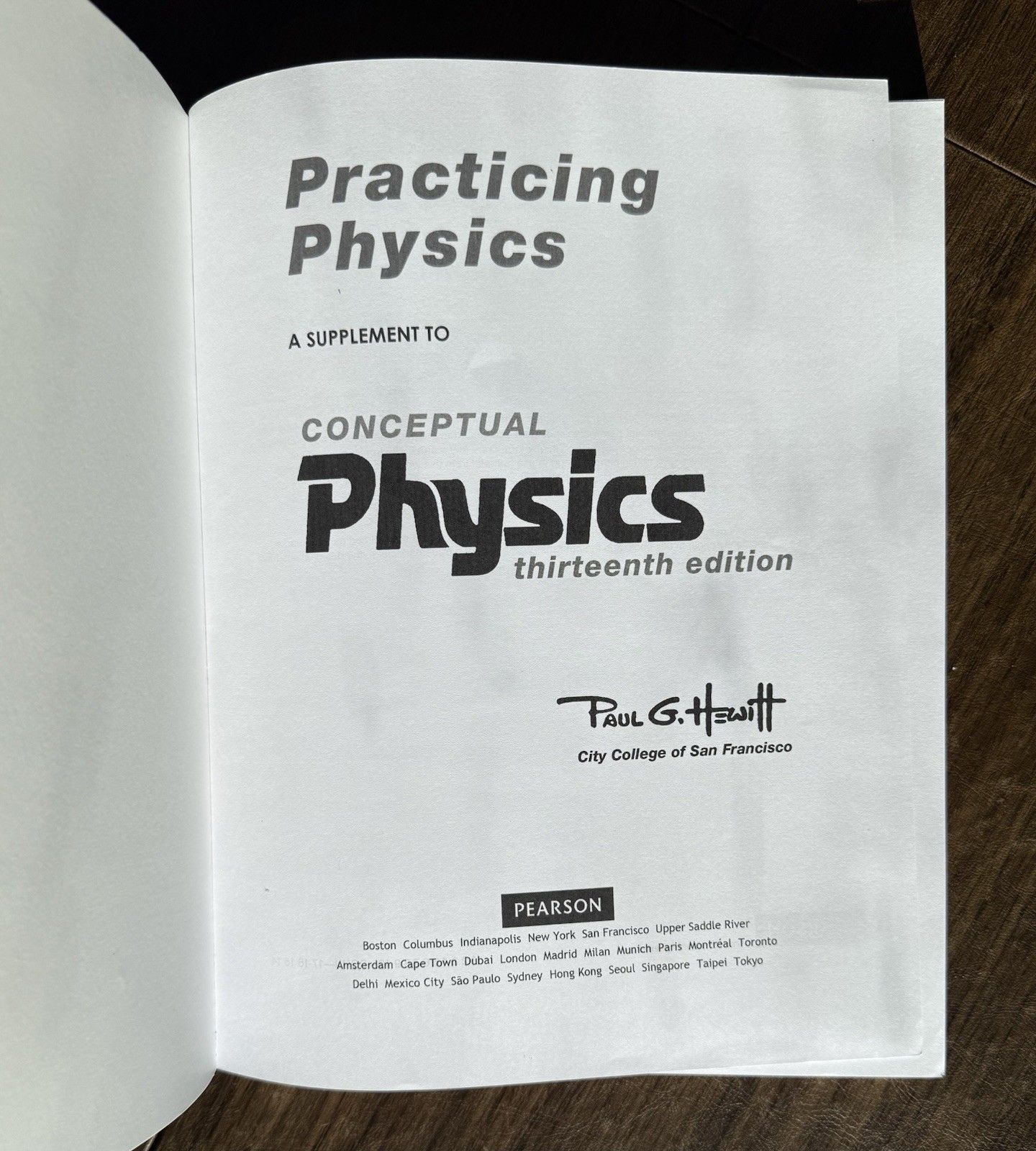 Conceptual Physics Global Edition 13th Hewitt 9781292437330 + Practice Book