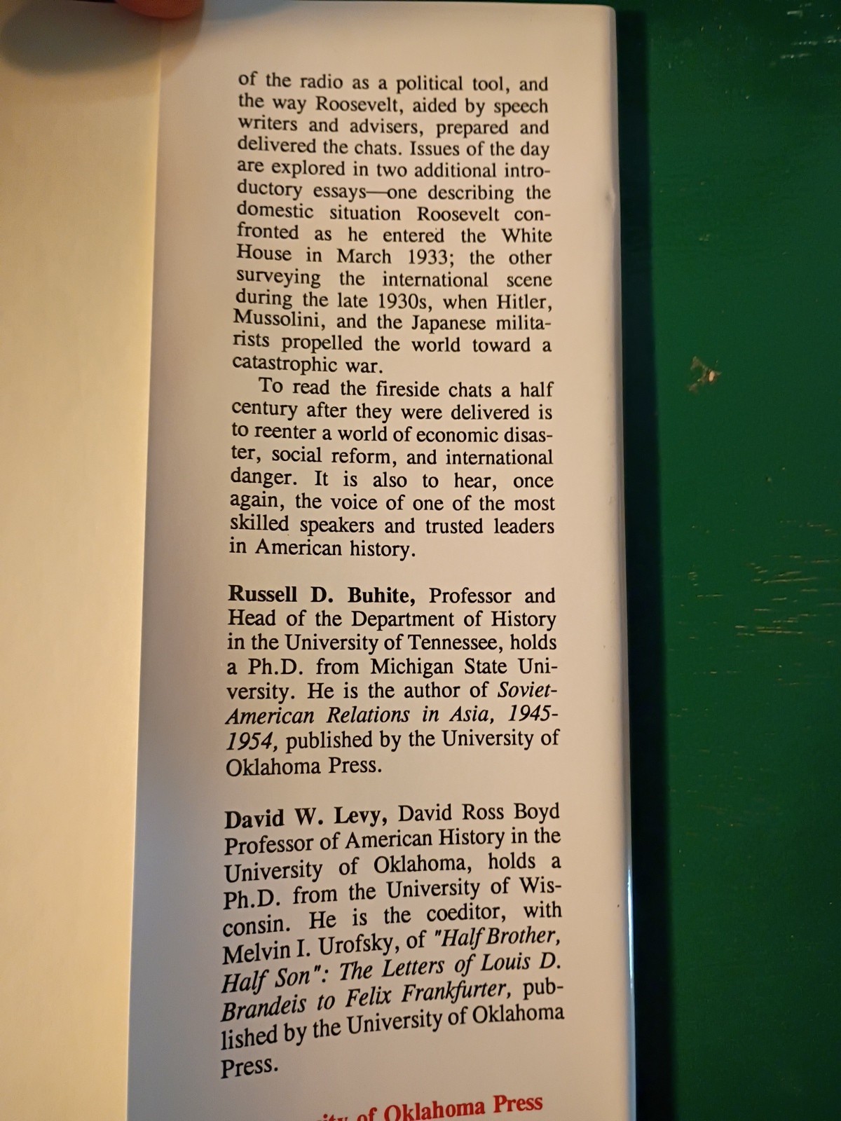 FDR’S FIRESIDE CHATS By Russell D. Buhite & David W. Levy 1992