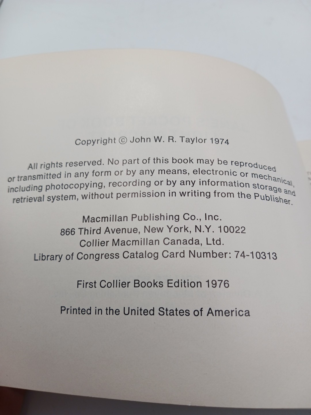 Jane’s Pocket Book of Light Aircraft by John W R Taylor Collier Books 1986 USA