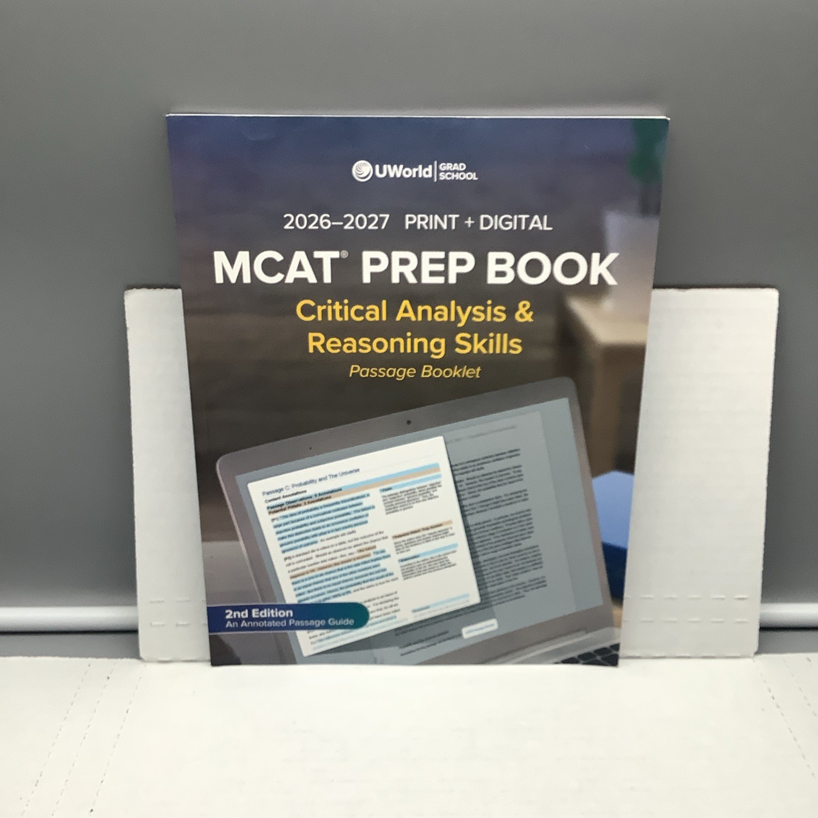 UWorld (GRAD SCHOOL) – MCAT Prep Book – 2026-2027 (Passage Booklet) – GOOD