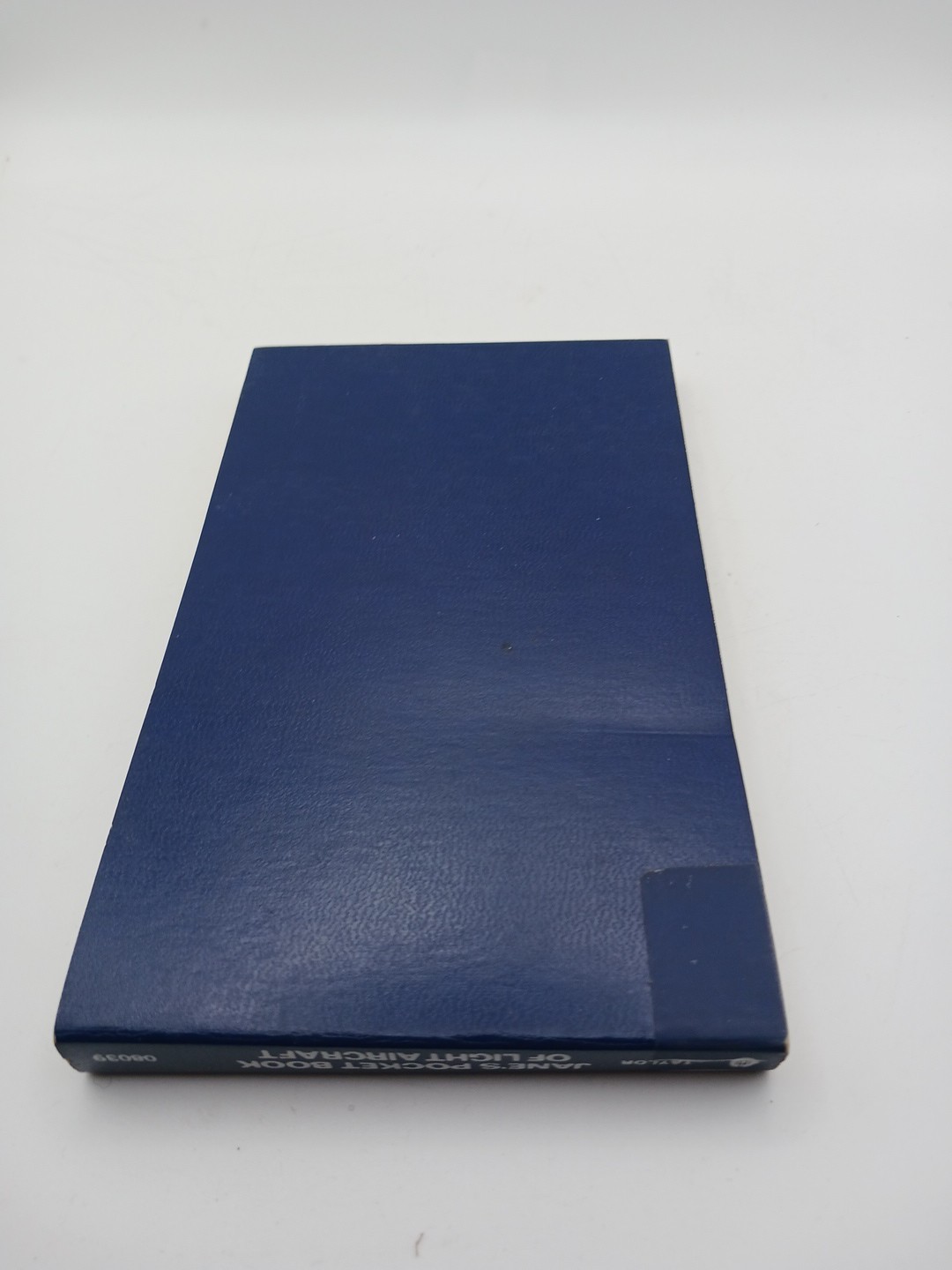 Jane’s Pocket Book of Light Aircraft by John W R Taylor Collier Books 1986 USA