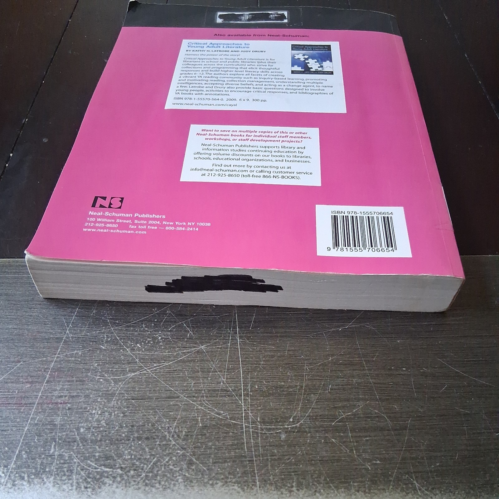 Connecting Young Adults and Libraries 4th Ed by Gorman & Suellentrop 2009 PB