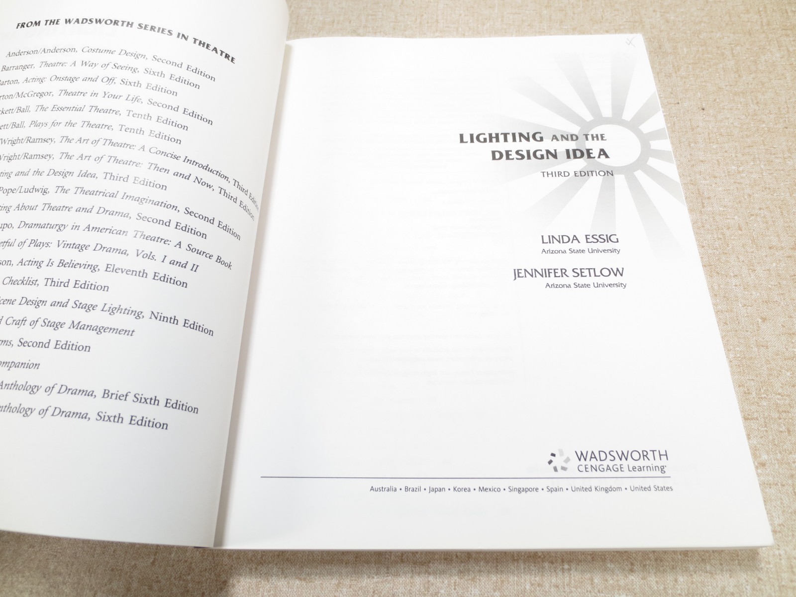 Lighting and the Design Idea – Paperback, by Essig Linda; Setlow – Very Good