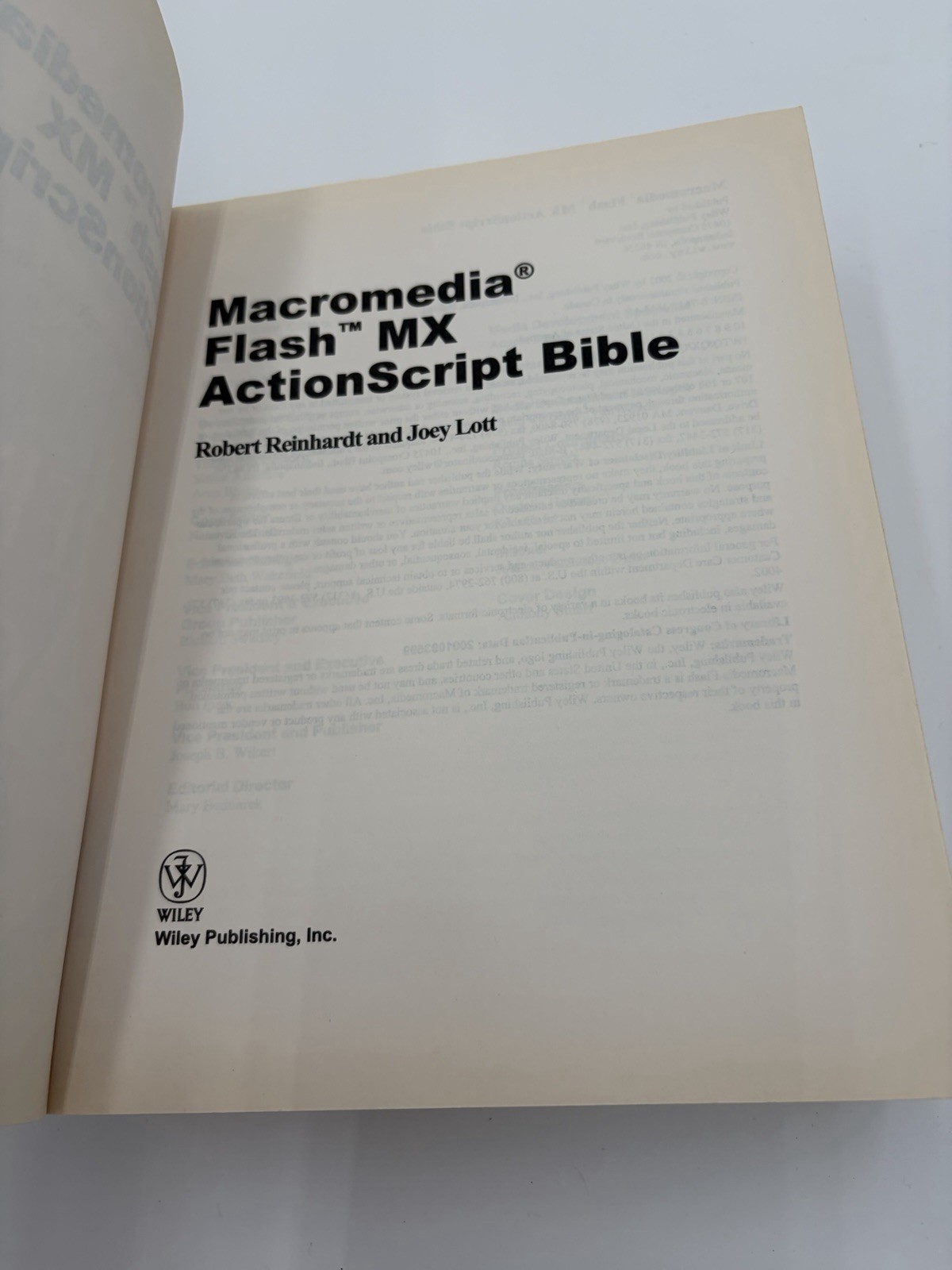 Flash MX 2004 ActionScript Bible by Robert Reinhardt; Joey Lott