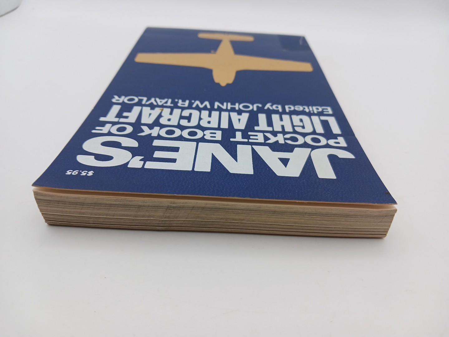 Jane’s Pocket Book of Light Aircraft by John W R Taylor Collier Books 1986 USA