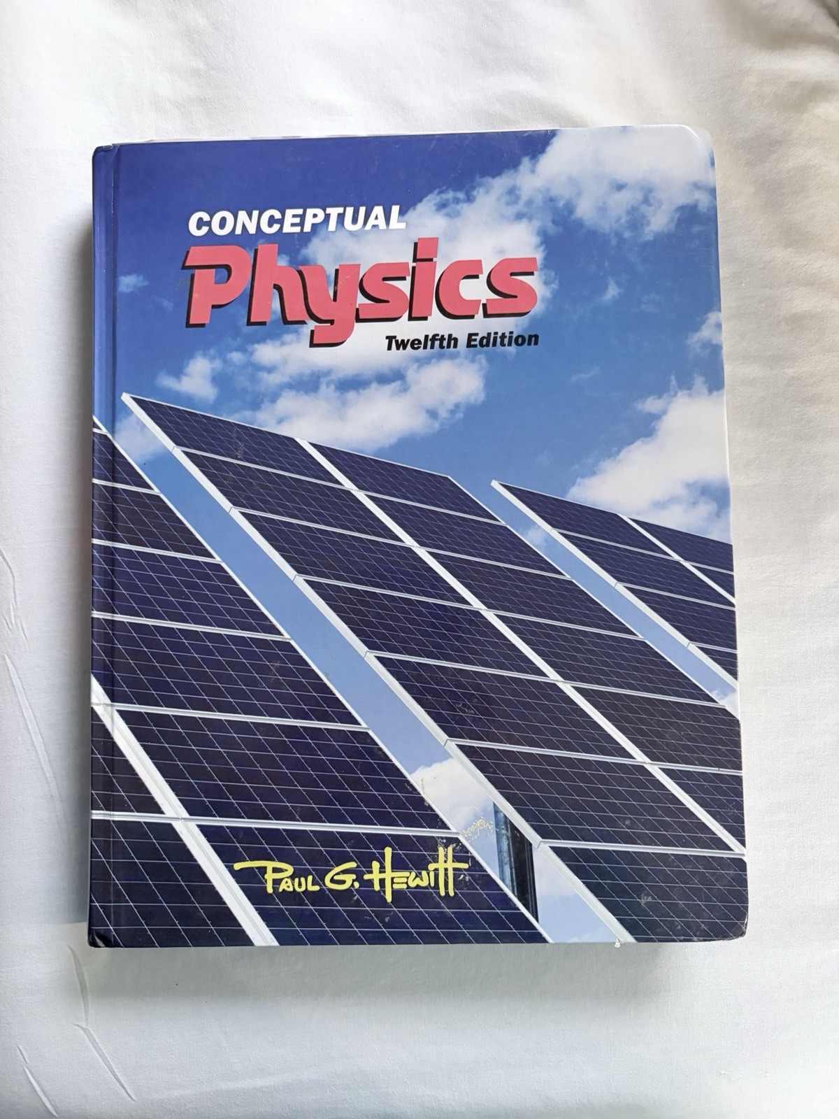 Pearson Conceptual Physics Twelfth Edition by Paul G. Hewitt Hardcover English