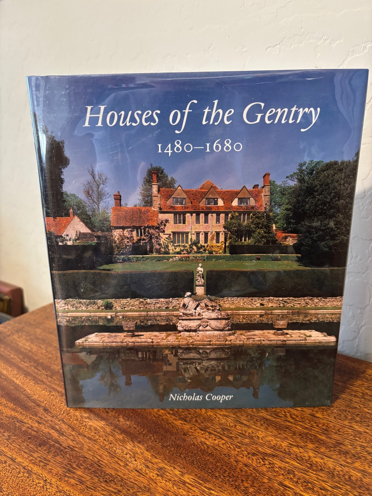Houses of the Gentry 1480-1680 Book by Nicholas Cooper